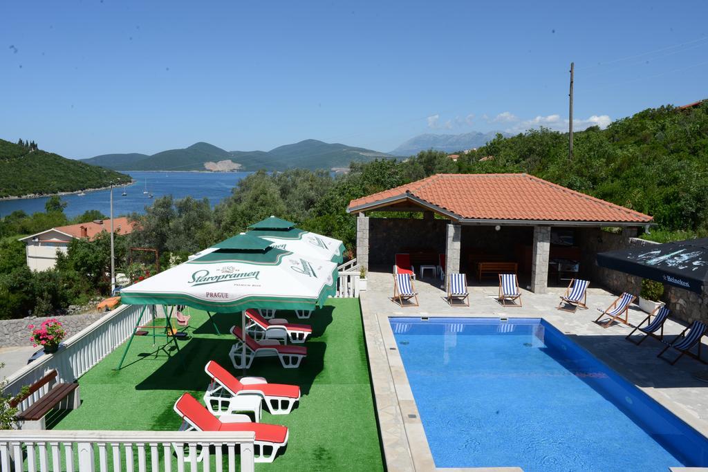 Lazarevic * Tivat