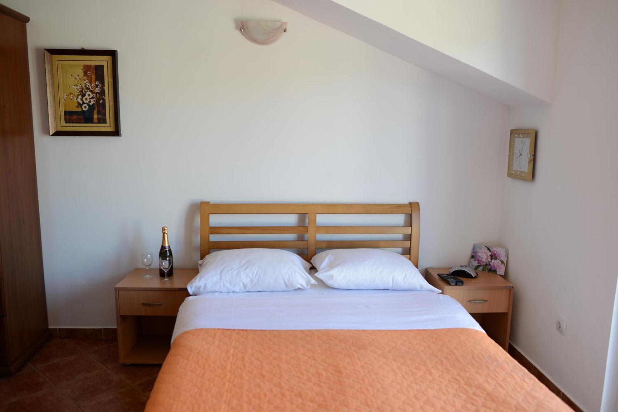 Apartment Lazarevic *