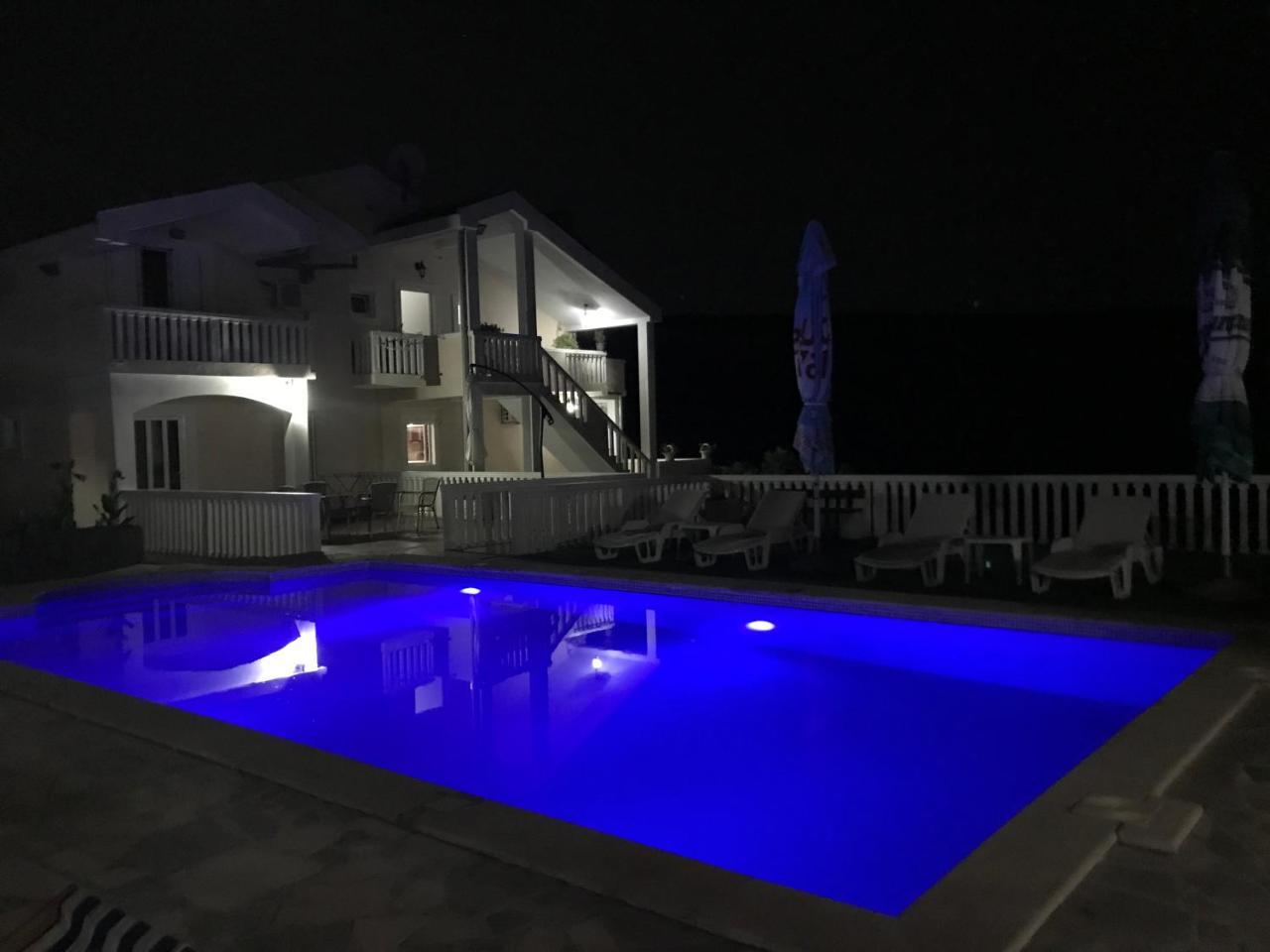 Lazarevic Apartment *